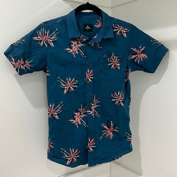 RIP CURL Boys surf shirt, Button-Down, Worn ONE Time, looks BRAND NEW!! - Picture 1 of 9